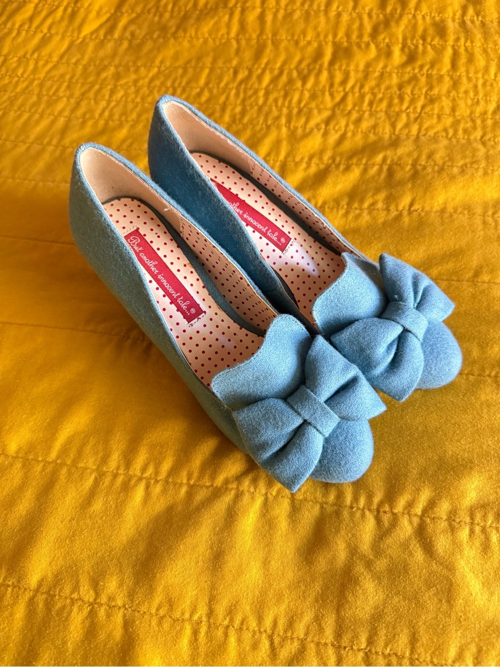 BAIT Footwear Women's Bow Accent Felt Heels in Light Blue